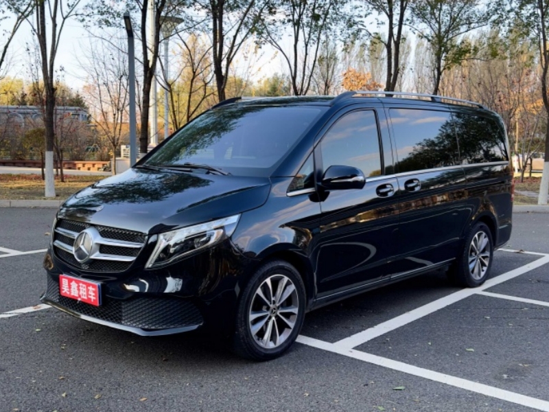 奔驰V260 7座高端商务车